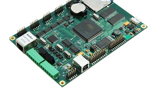 SMT芯片工廠通常使用哪些生產(chǎn)設備？